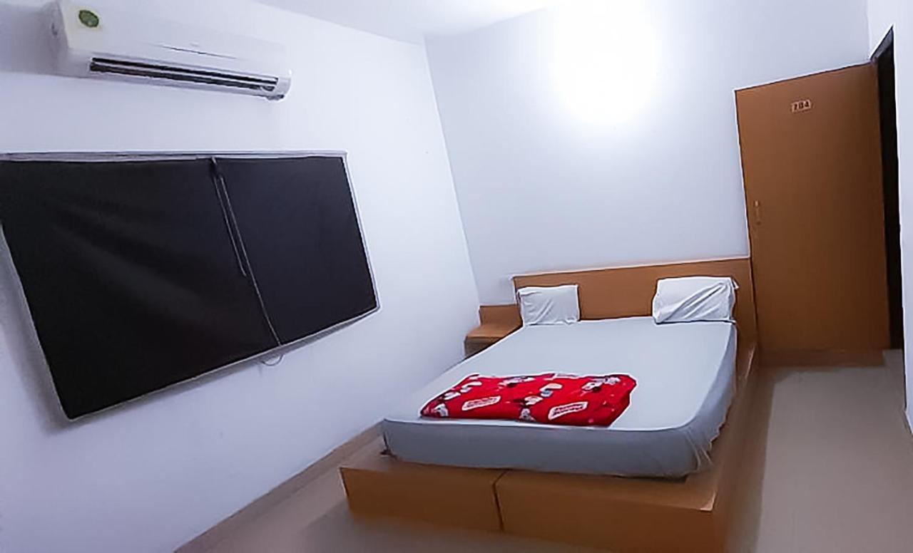 Roomshala 110 Hotel Mulaqaat - Shiv Nadar University Dadri Ngoại thất bức ảnh