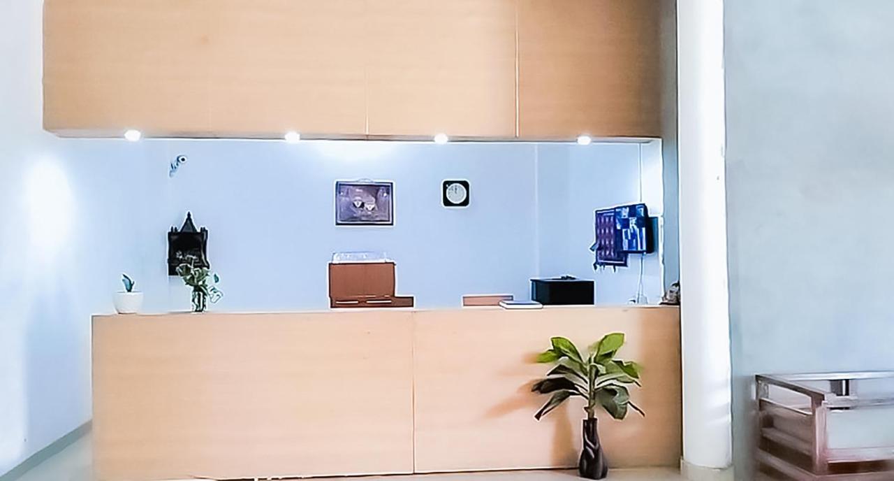 Roomshala 110 Hotel Mulaqaat - Shiv Nadar University Dadri Ngoại thất bức ảnh